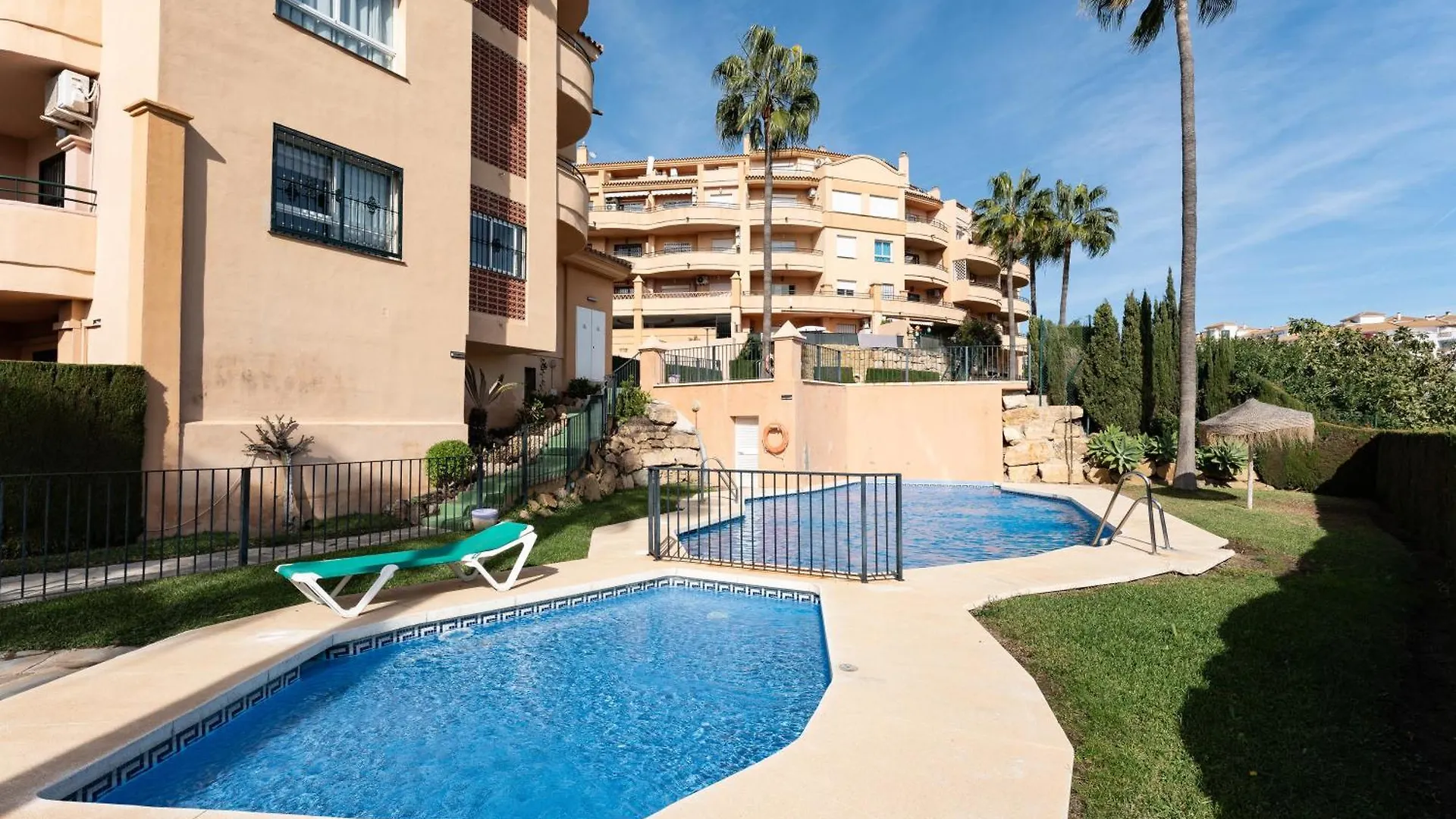 Apartment Penthouse 3-Bedroom Duplex Mijas